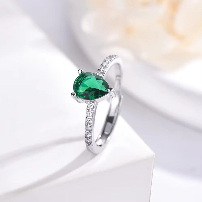 Ivy Ring