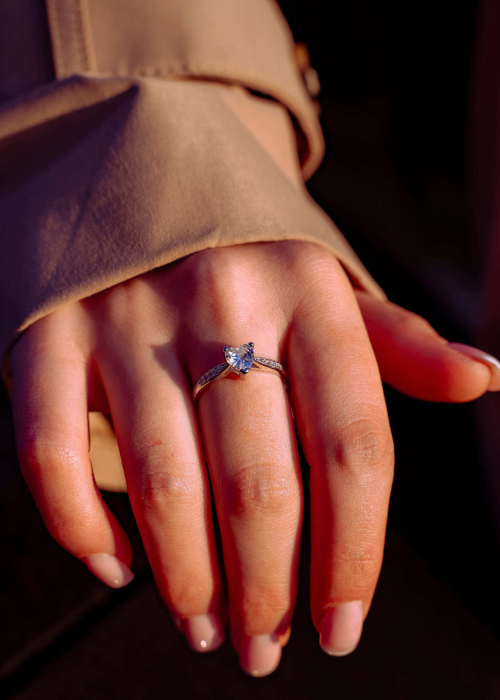 Verstellbarer Ring aus 925er Silber mit Herz – passt jeder Frau