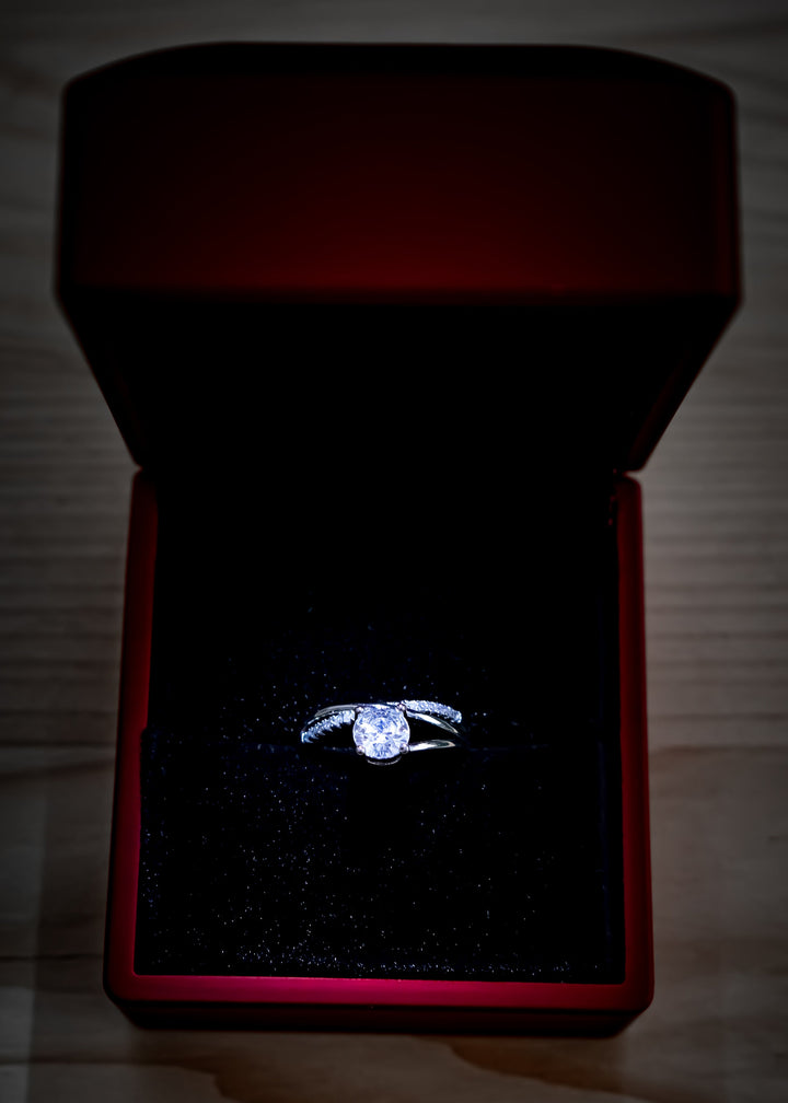 Amore Ring