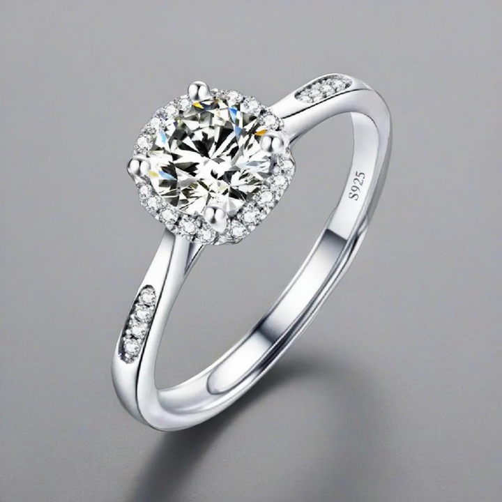 Lavish Ring