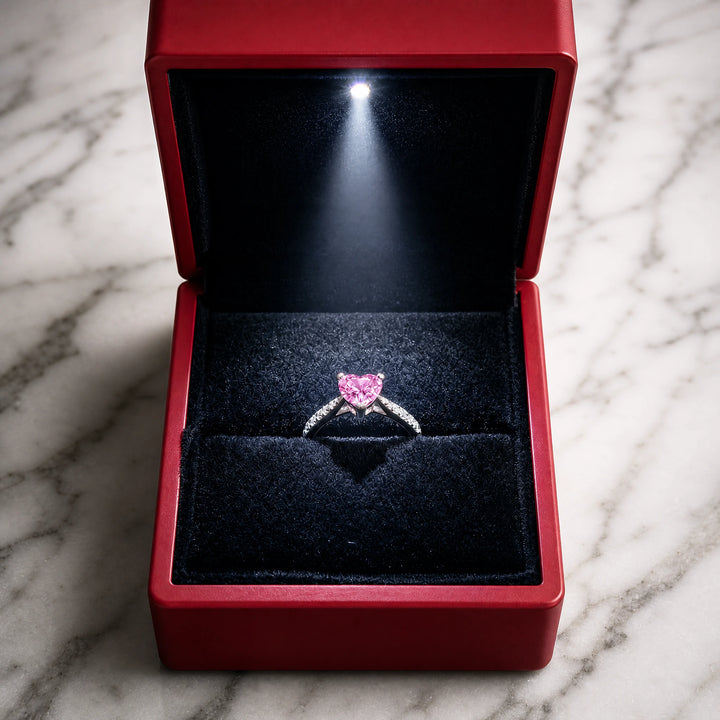 Premium Herz Ring in Pink aus 925 Sterling Silber inklusive LED Box