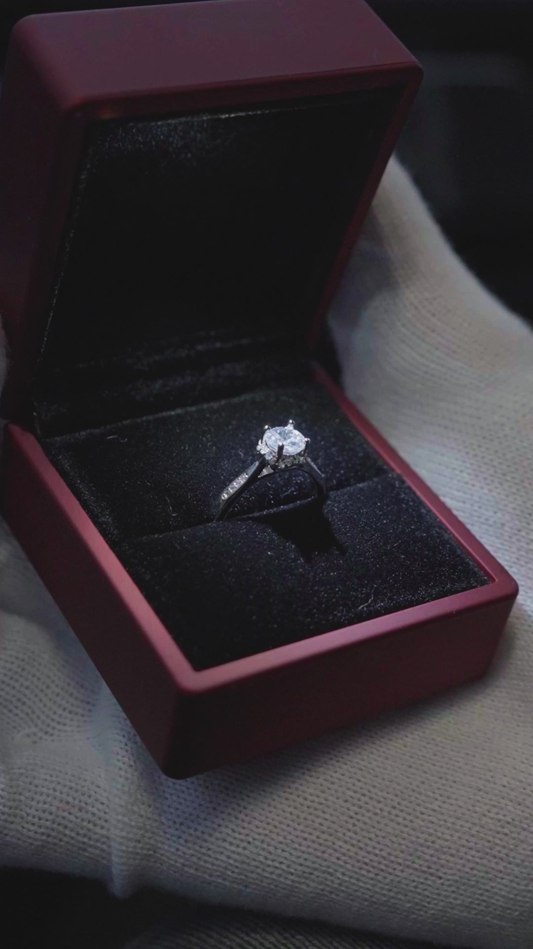 Lavish Ring